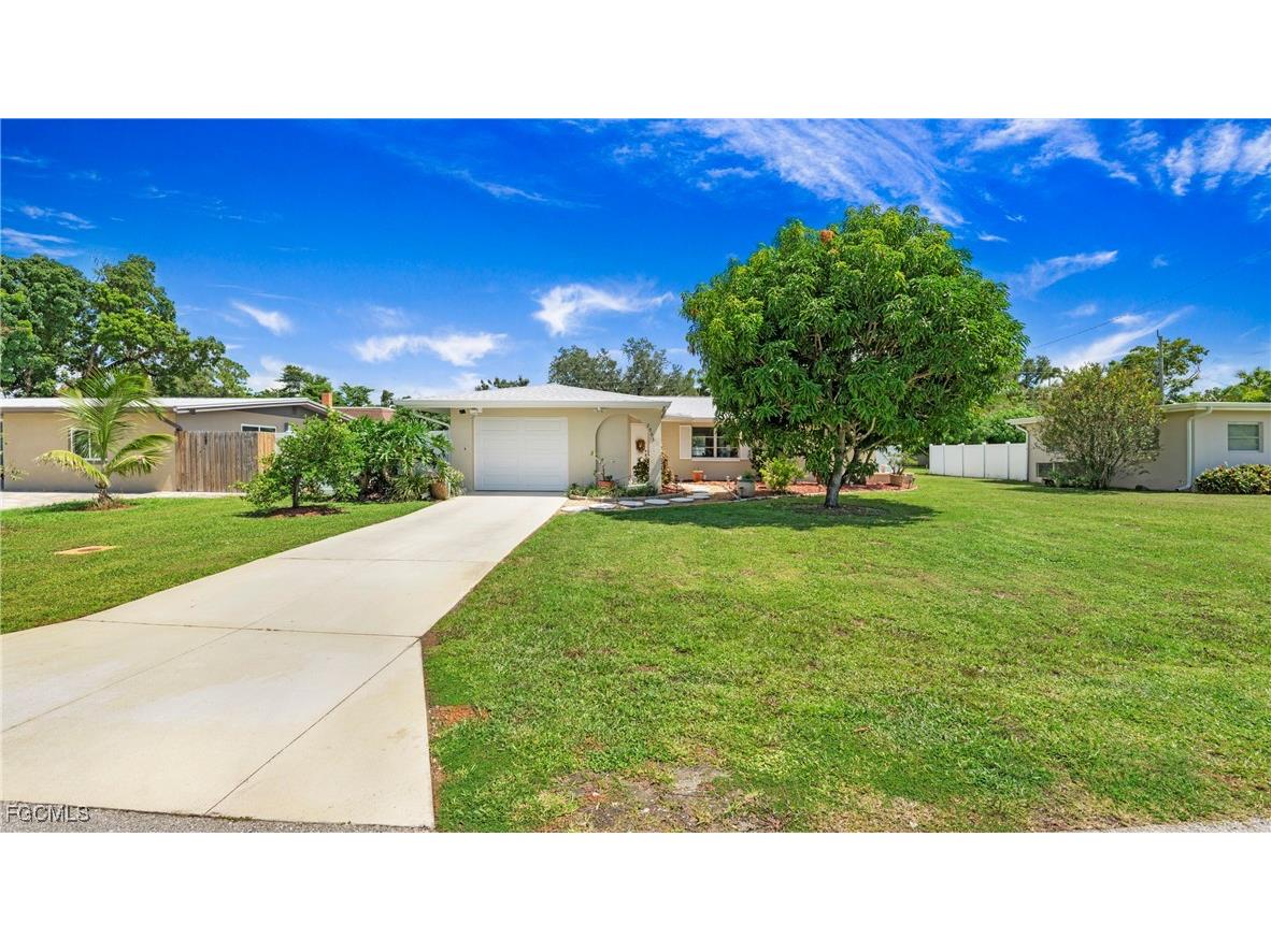 2963 Holly Road Fort Myers FL 33901 2025012413 image22