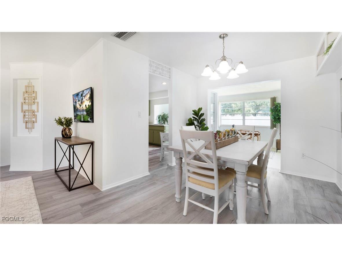 2963 Holly Road Fort Myers FL 33901 2025012413 image4