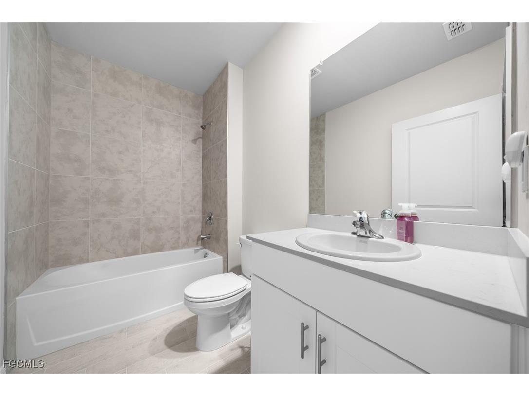 2965 Ernest Way Fort Myers FL 33905 2026002840 image14