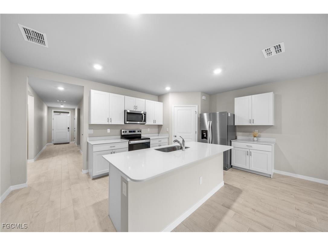 2965 Ernest Way Fort Myers FL 33905 2026002840 image7