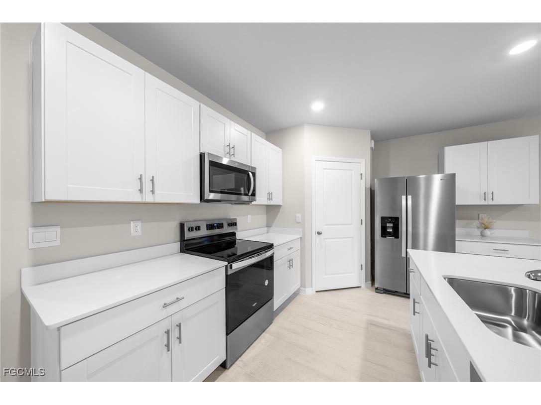 2965 Ernest Way Fort Myers FL 33905 2026002840 image9