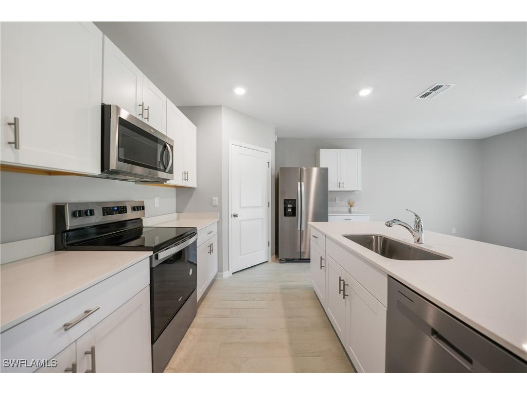 2965 Ernest Way Fort Myers FL 33905 225075217 image7