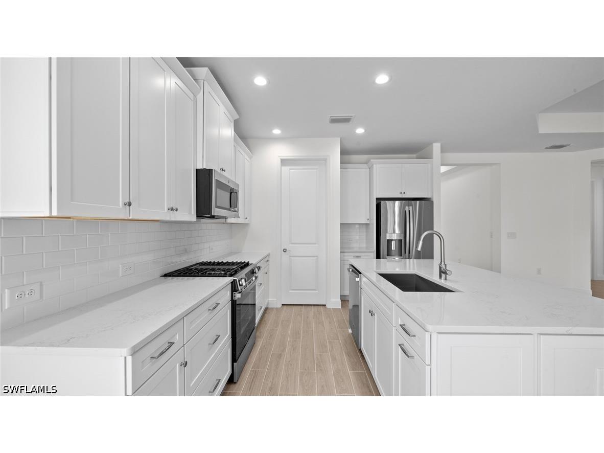 2968 Heritage Pines Drive Fort Myers FL 33905 226022362 image6