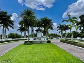 2969 Royal Gardens Avenue Fort Myers FL 33916 2025020989 image18