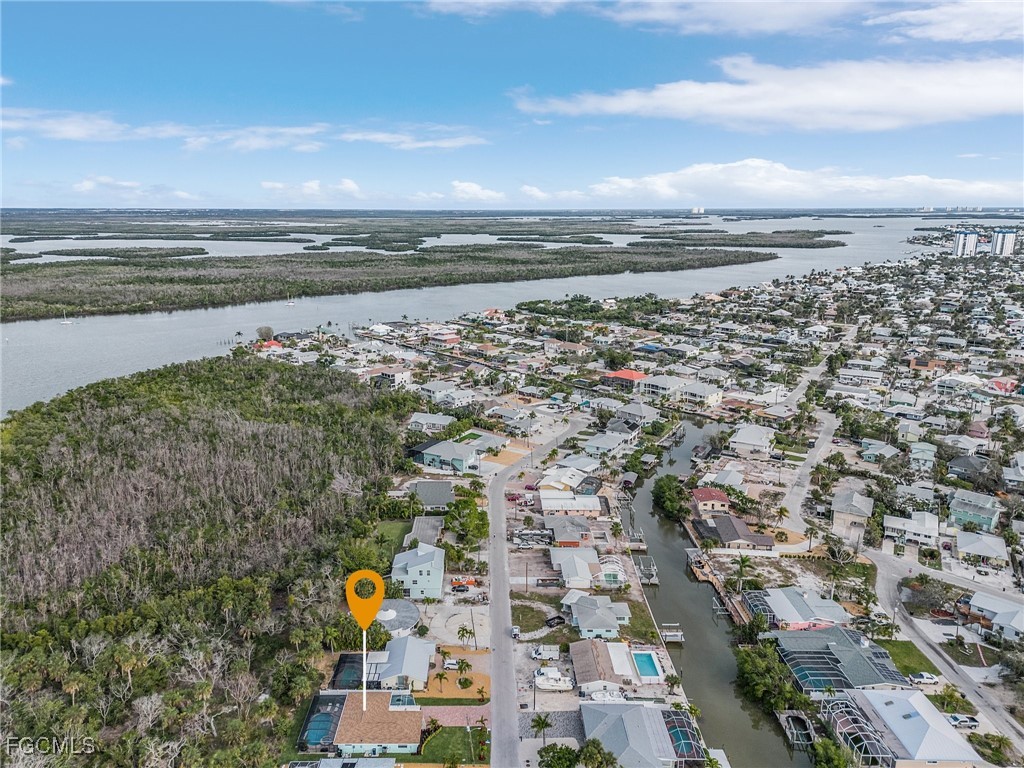 297 Donora Boulevard Fort Myers Beach FL 33931 2025011915 image30