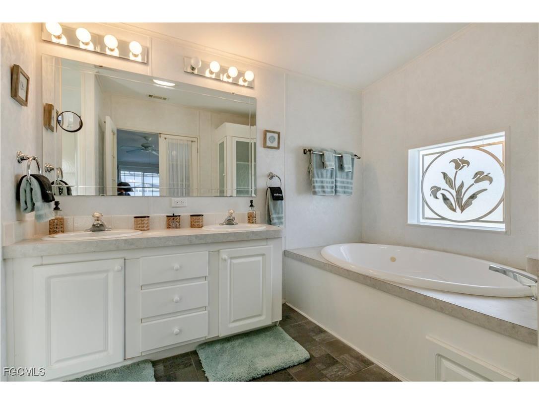 2970 Sloop Lane Saint James City FL 33956 2025016153 image27