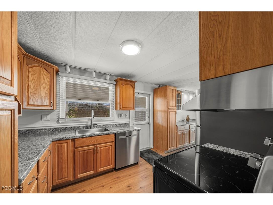 2971 York Road Saint James City FL 33956 2025018989 image10