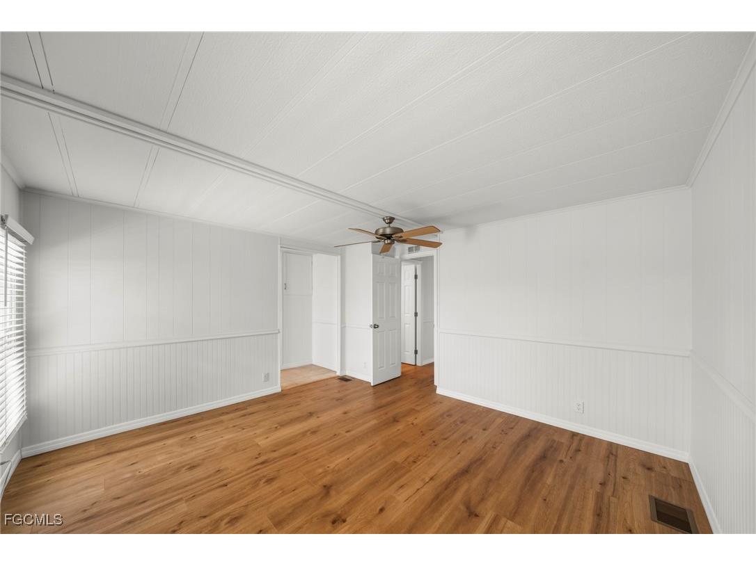 2971 York Road Saint James City FL 33956 2025018989 image13