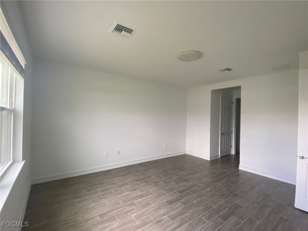 2974 Royal Gardens Avenue Fort Myers FL 33916 2025015599 image11