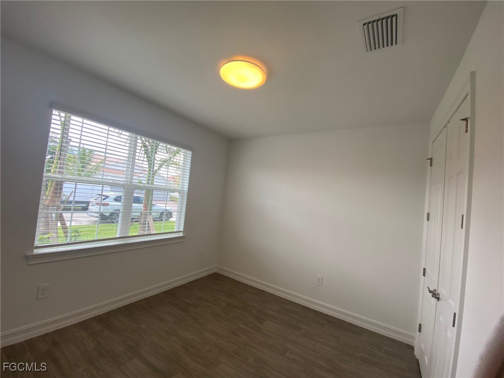 2974 Royal Gardens Avenue Fort Myers FL 33916 2025015599 image12