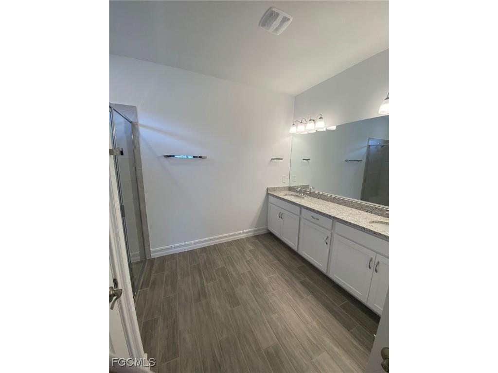 2974 Royal Gardens Avenue Fort Myers FL 33916 2025015599 image14