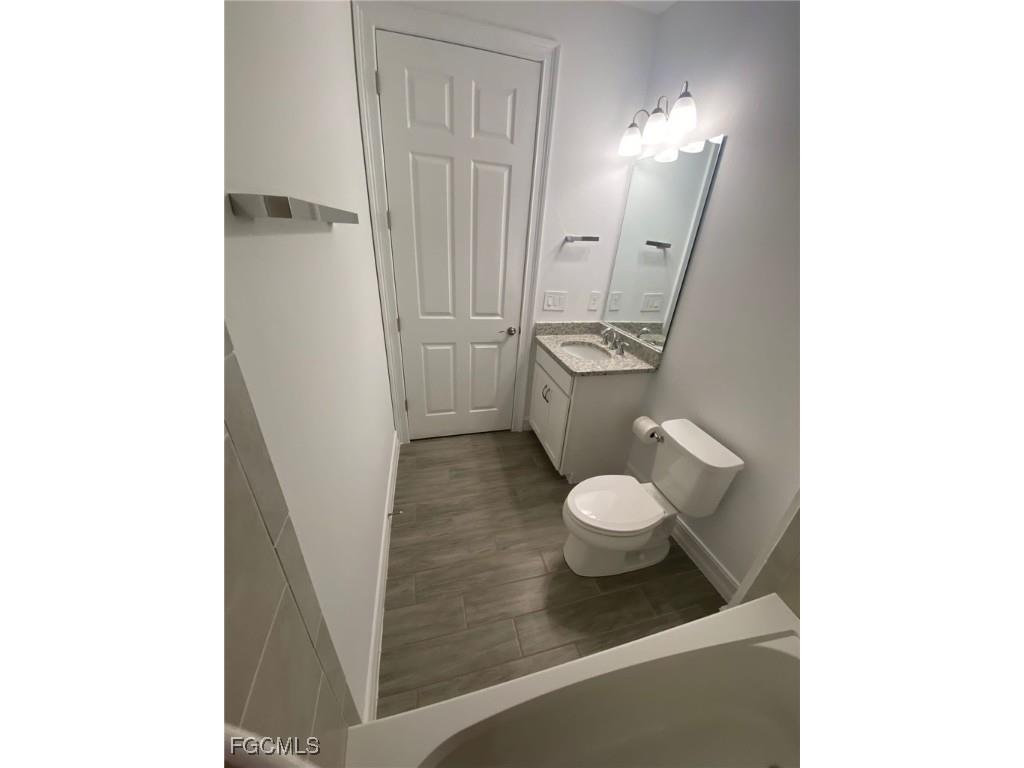 2974 Royal Gardens Avenue Fort Myers FL 33916 2025015599 image16