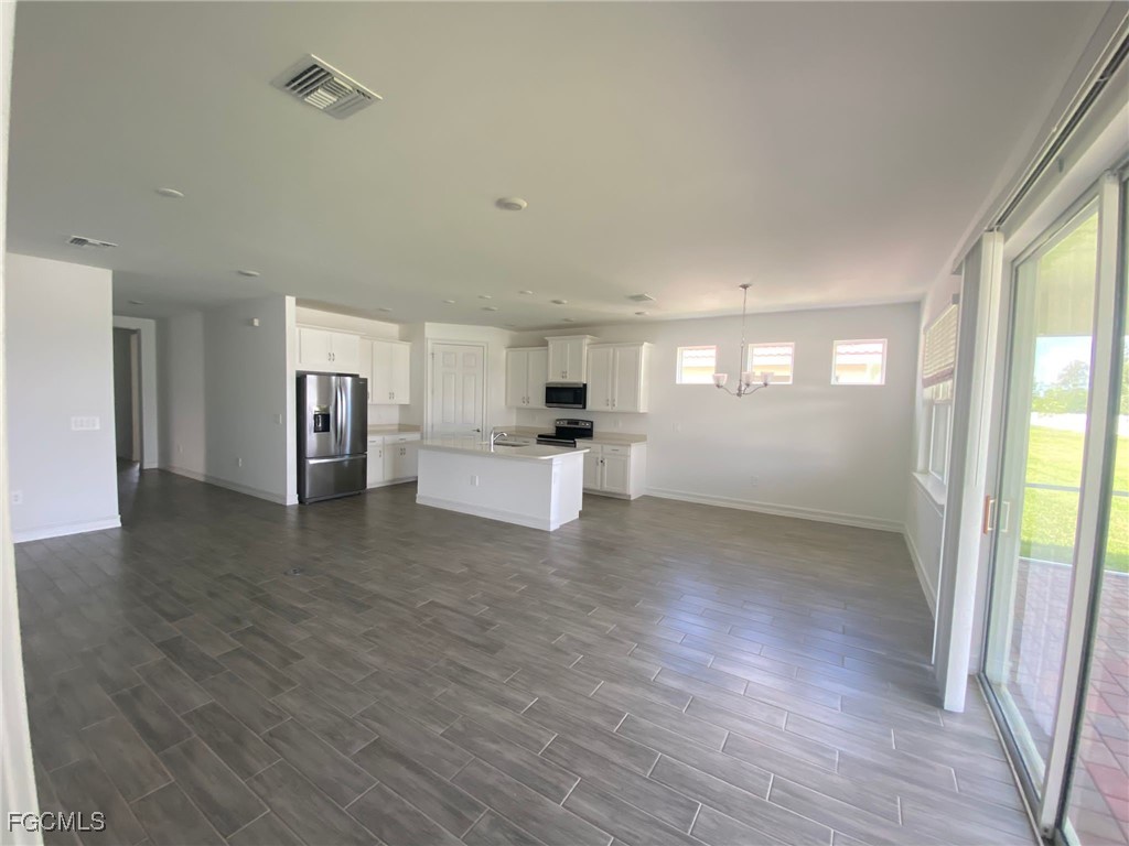 2974 Royal Gardens Avenue Fort Myers FL 33916 2025015599 image7