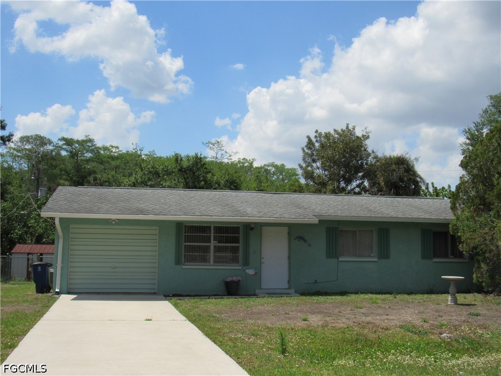 2976 Ribbon Court Fort Myers FL 33905 2026015327 image1