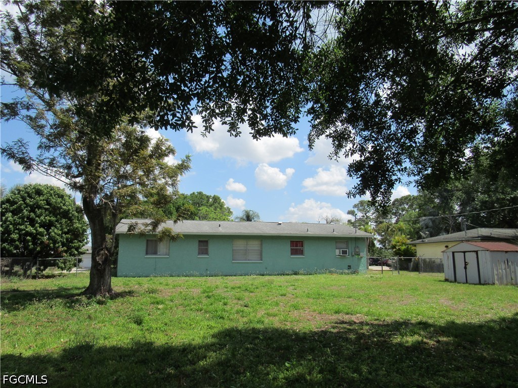 2976 Ribbon Court Fort Myers FL 33905 2026015327 image3