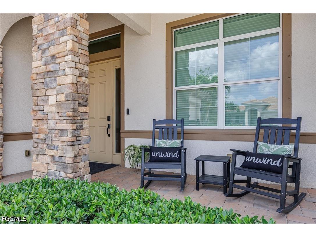 2977 Willow Ridge Court Fort Myers FL 33905 2026024788 image2