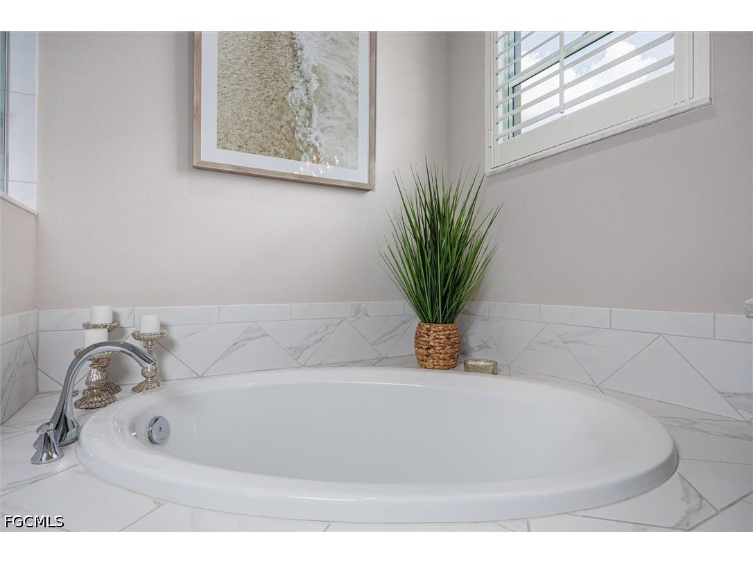 2977 Willow Ridge Court Fort Myers FL 33905 2026024788 image21