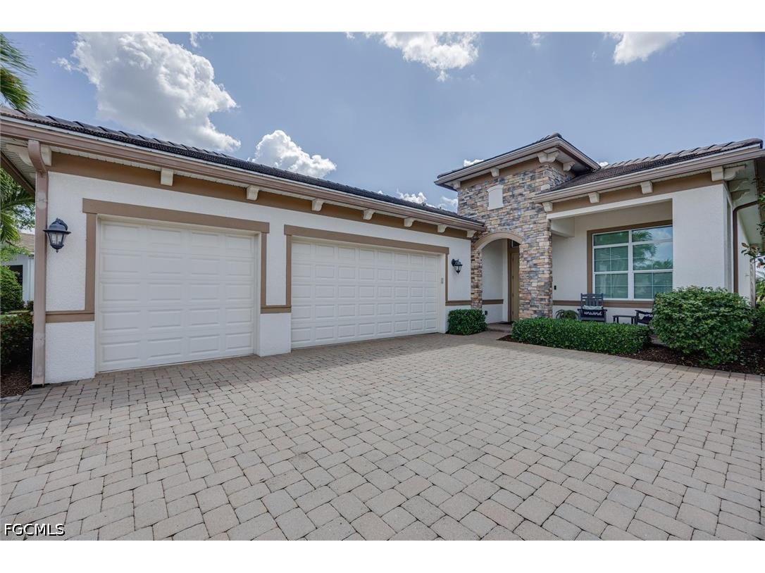 2977 Willow Ridge Court Fort Myers FL 33905 2026024788 image4