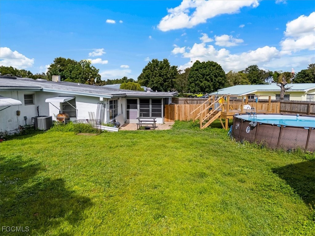 298 Lakeview Drive North Fort Myers FL 33917 2025014538 image27