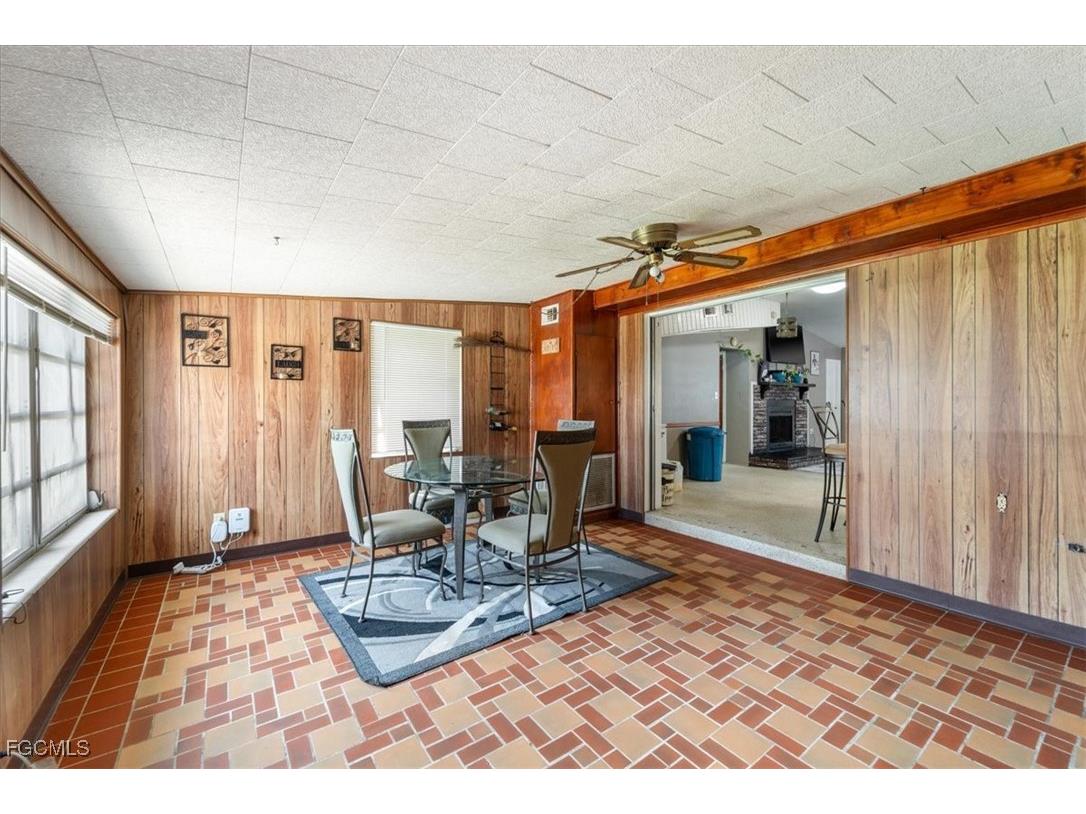 298 Lakeview Drive North Fort Myers FL 33917 2025014538 image9