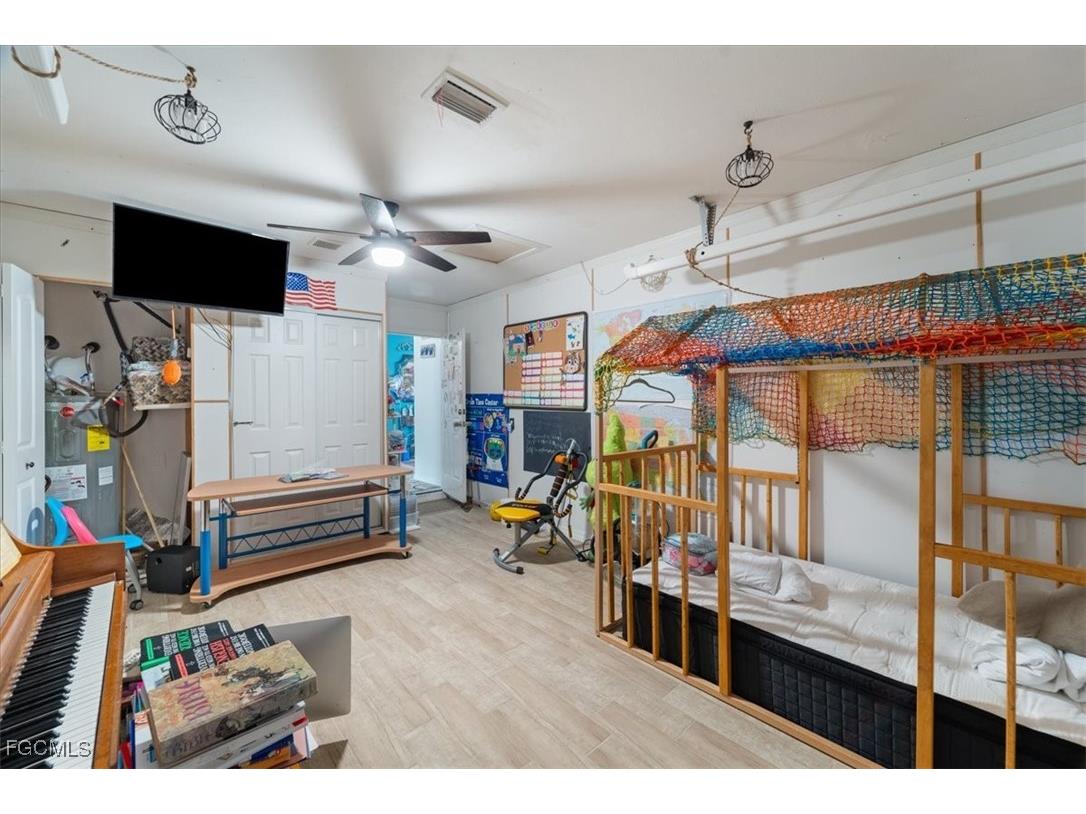 2984 Lincoln Boulevard Fort Myers FL 33916 2025011703 image23