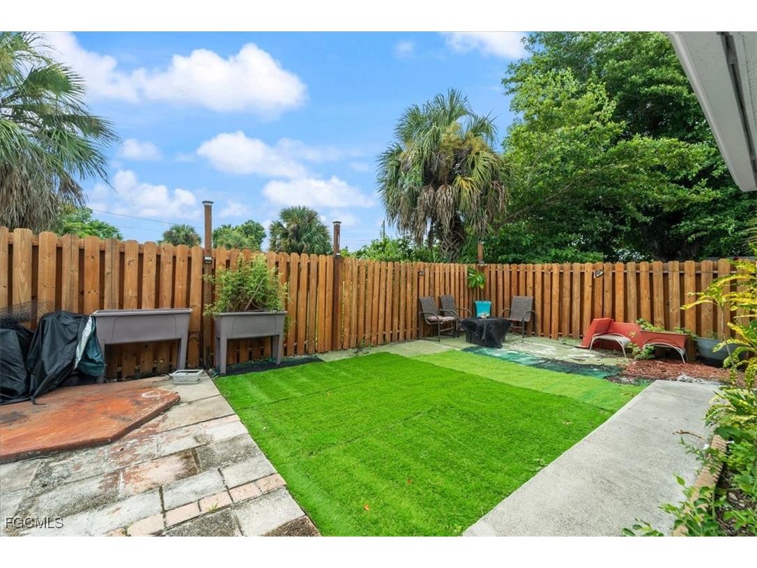 2984 Lincoln Boulevard Fort Myers FL 33916 2025011703 image24