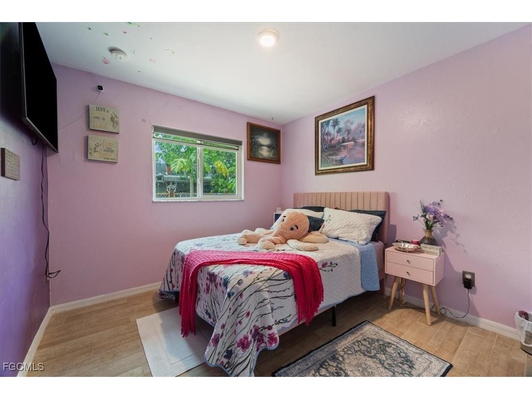 2984 Lincoln Boulevard Fort Myers FL 33916 2025011703 image6