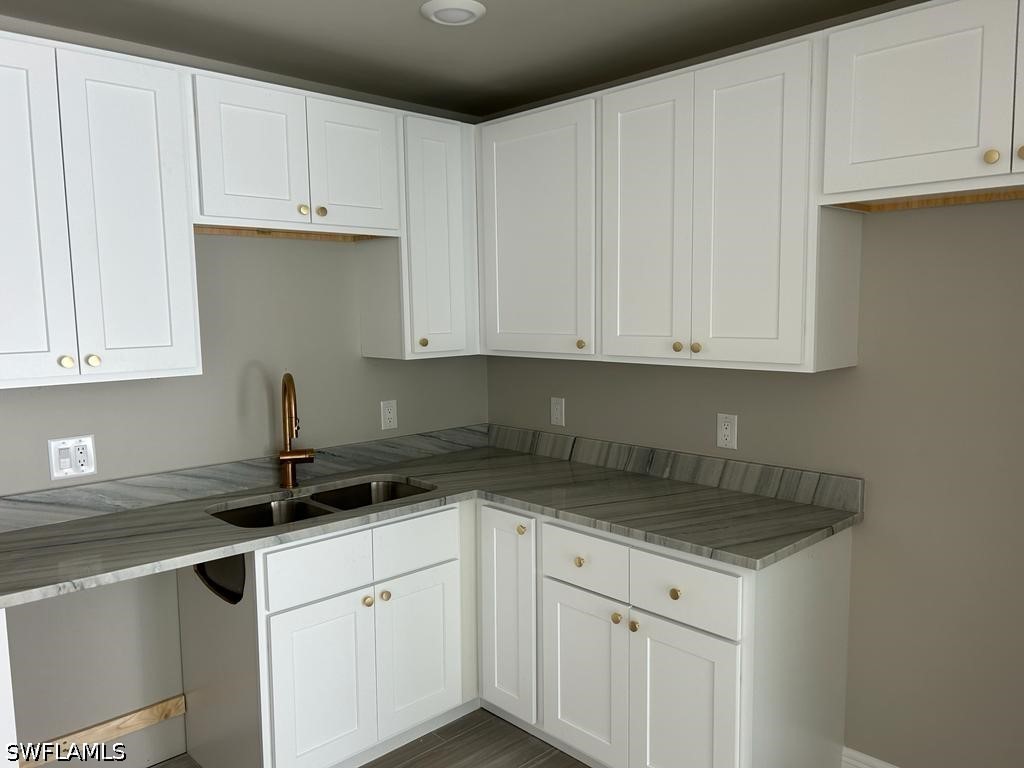 2987 Thomas Street Fort Myers FL 33916 226021020 image3