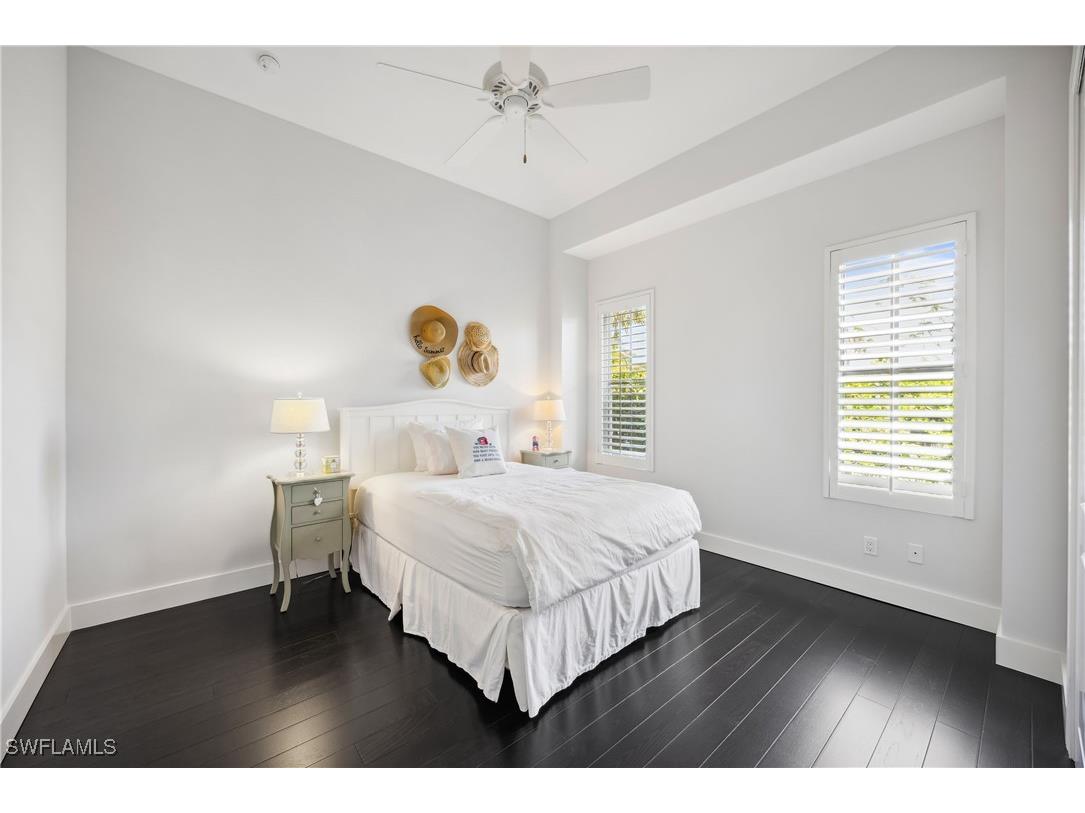 299 Mermaids Bight Naples FL 34103 225078933 image18