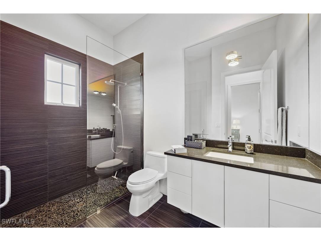 299 Mermaids Bight Naples FL 34103 225078933 image19