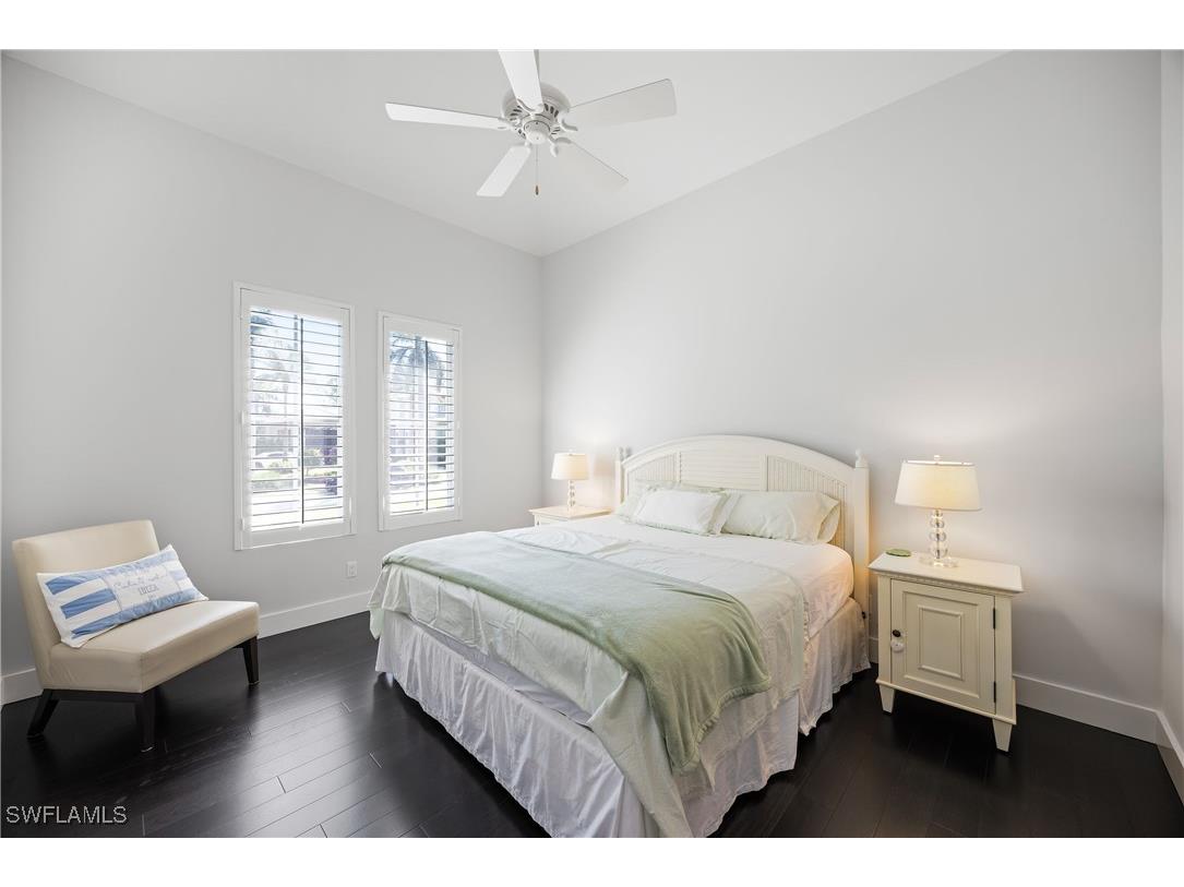 299 Mermaids Bight Naples FL 34103 225078933 image20