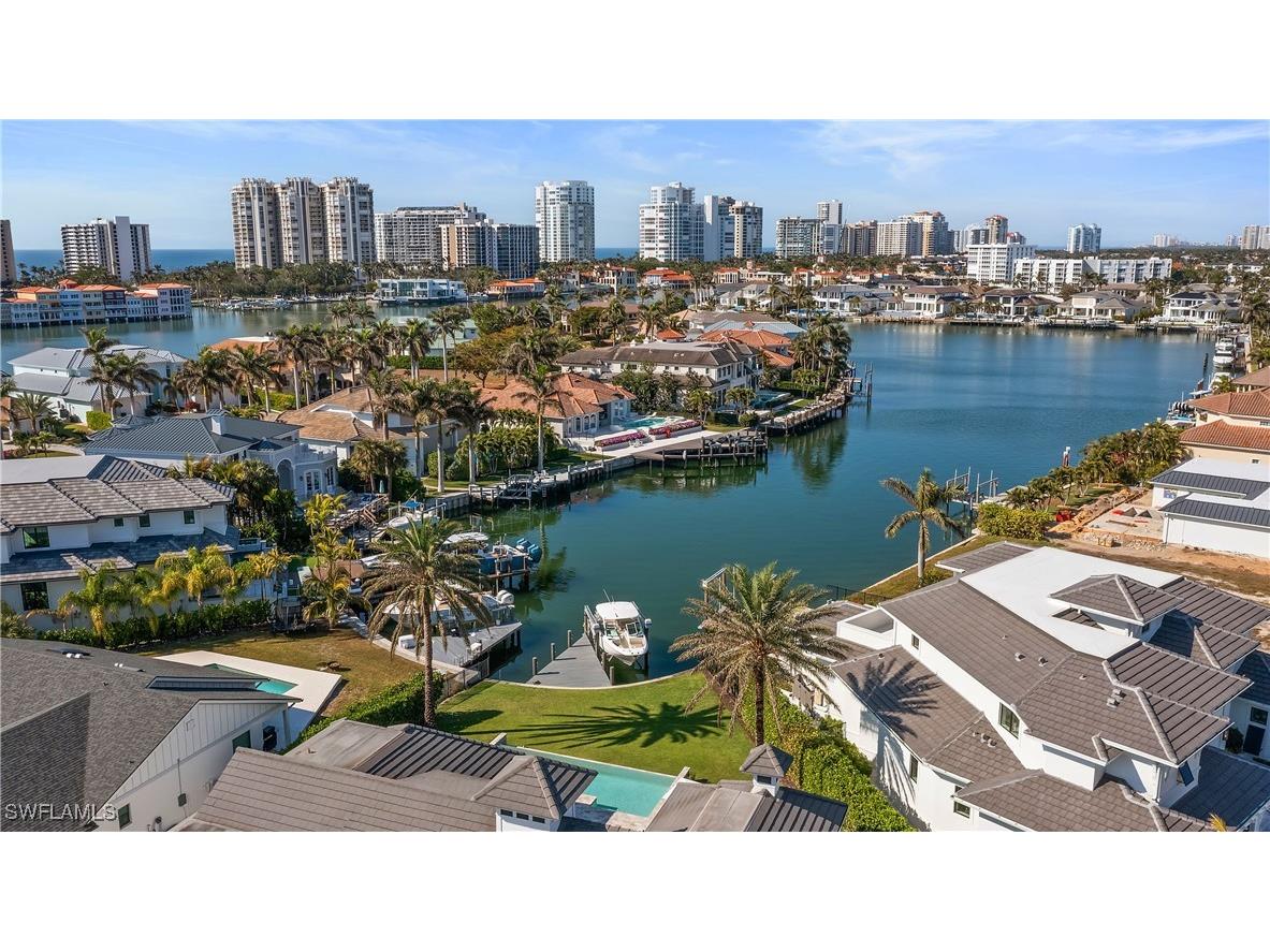 299 Mermaids Bight Naples FL 34103 225078933 image24