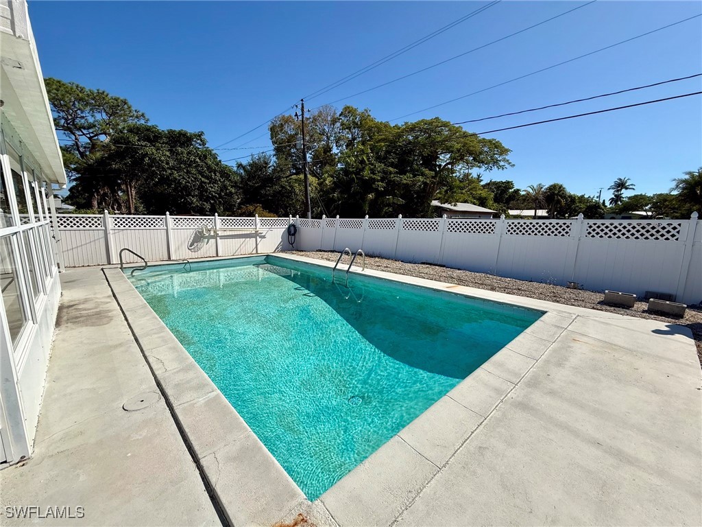 2990 10th Street N Naples FL 34103 225078947 image1