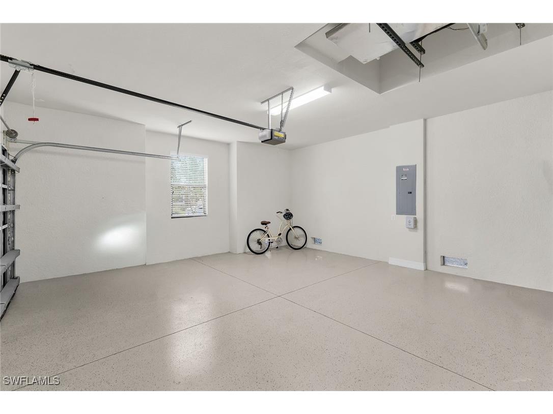 2990 Aviamar Circle Naples FL 34114 225075978 image23