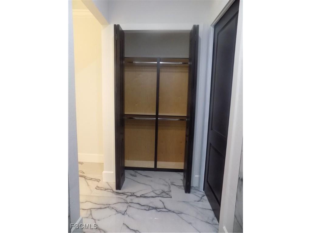 2992 Douglas Avenue Fort Myers FL 33916 2025025120 image20