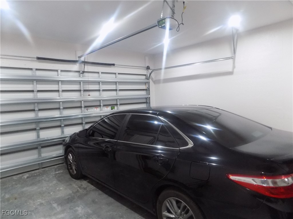 2992 Douglas Avenue Fort Myers FL 33916 2025025120 image29