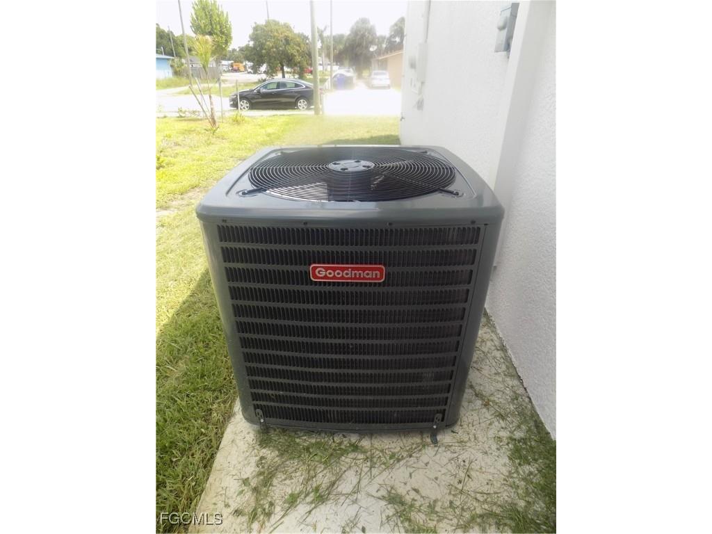 2992 Douglas Avenue Fort Myers FL 33916 2025025120 image48