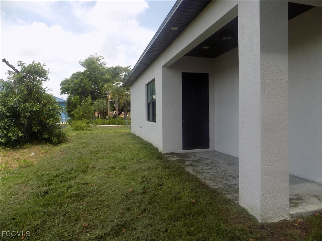 2992 Douglas Avenue Fort Myers FL 33916 2025025120 image50