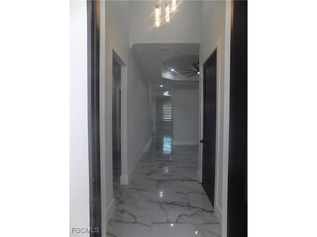 2992 Douglas Avenue Fort Myers FL 33916 2025025120 image8