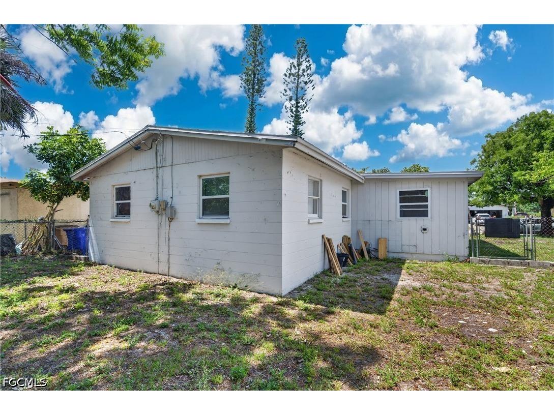 2992 Lafayette Street Fort Myers FL 33916 2026020782 image17