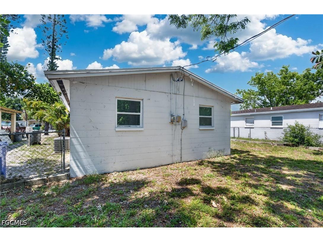2992 Lafayette Street Fort Myers FL 33916 2026020782 image19