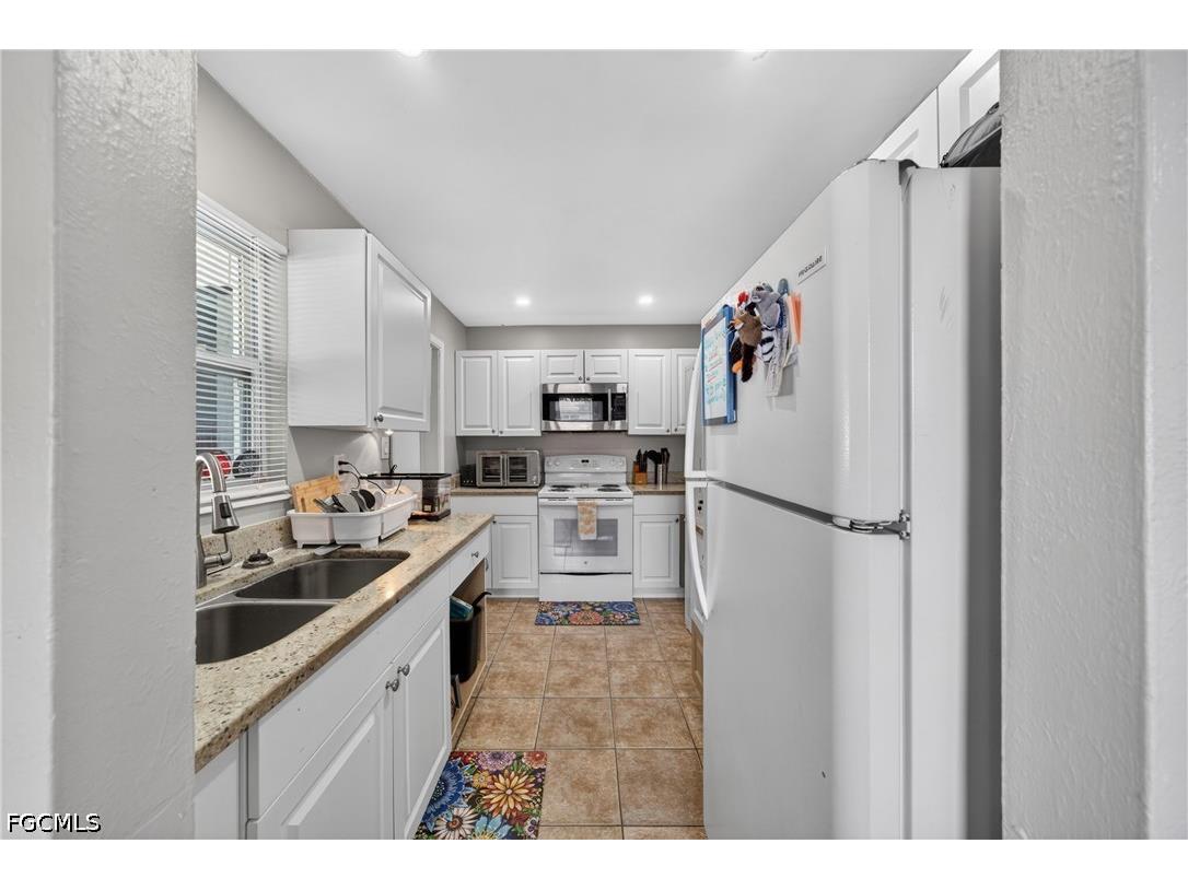 2992 Lafayette Street Fort Myers FL 33916 2026020782 image6