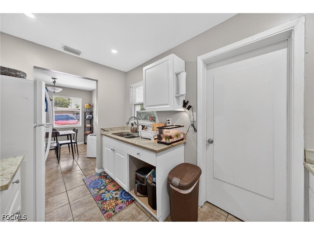 2992 Lafayette Street Fort Myers FL 33916 2026020782 image8