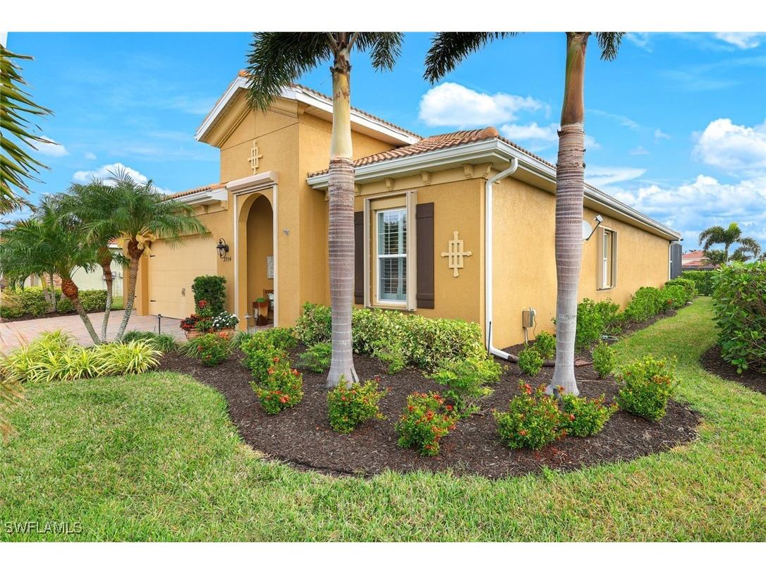 2994 Sunset Pointe Circle Cape Coral FL 33914 224100536 image1