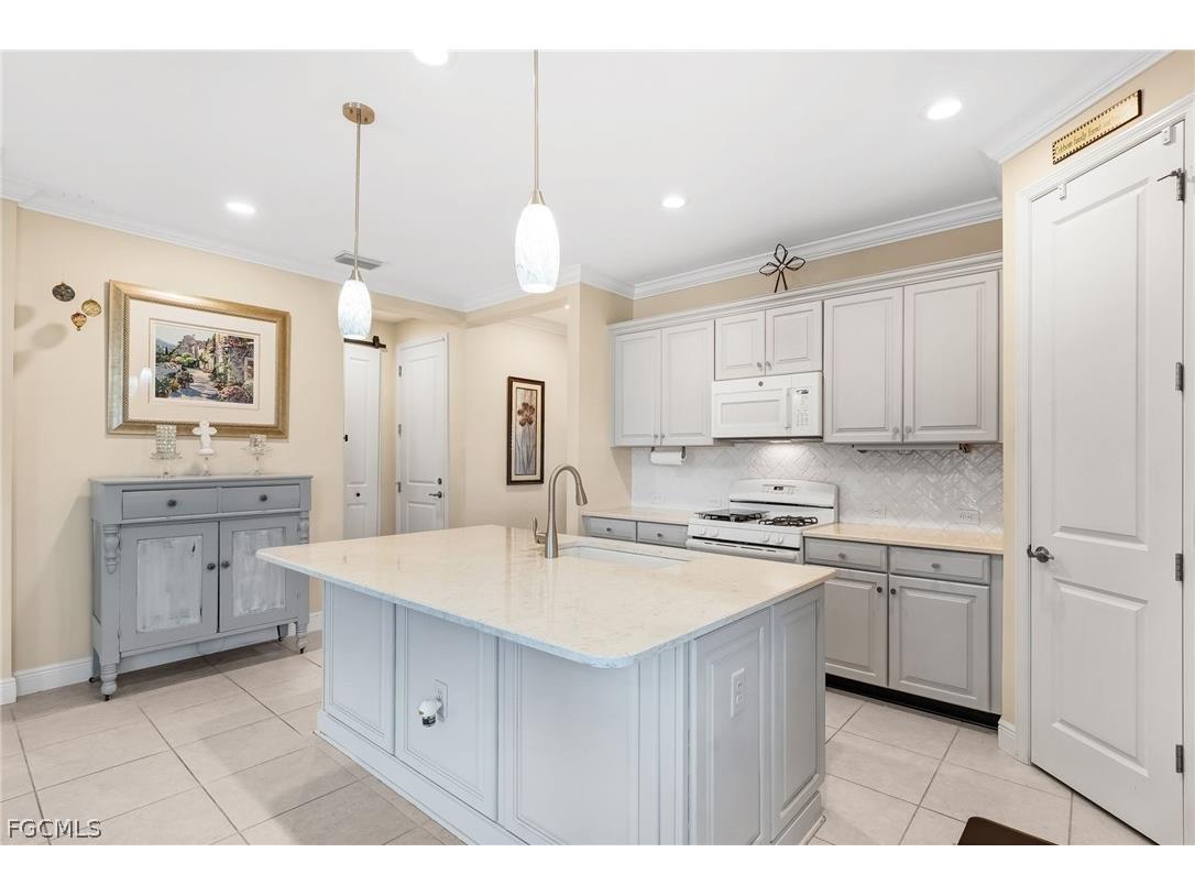 2995 Amblewind Drive Fort Myers FL 33905 2026007957 image10