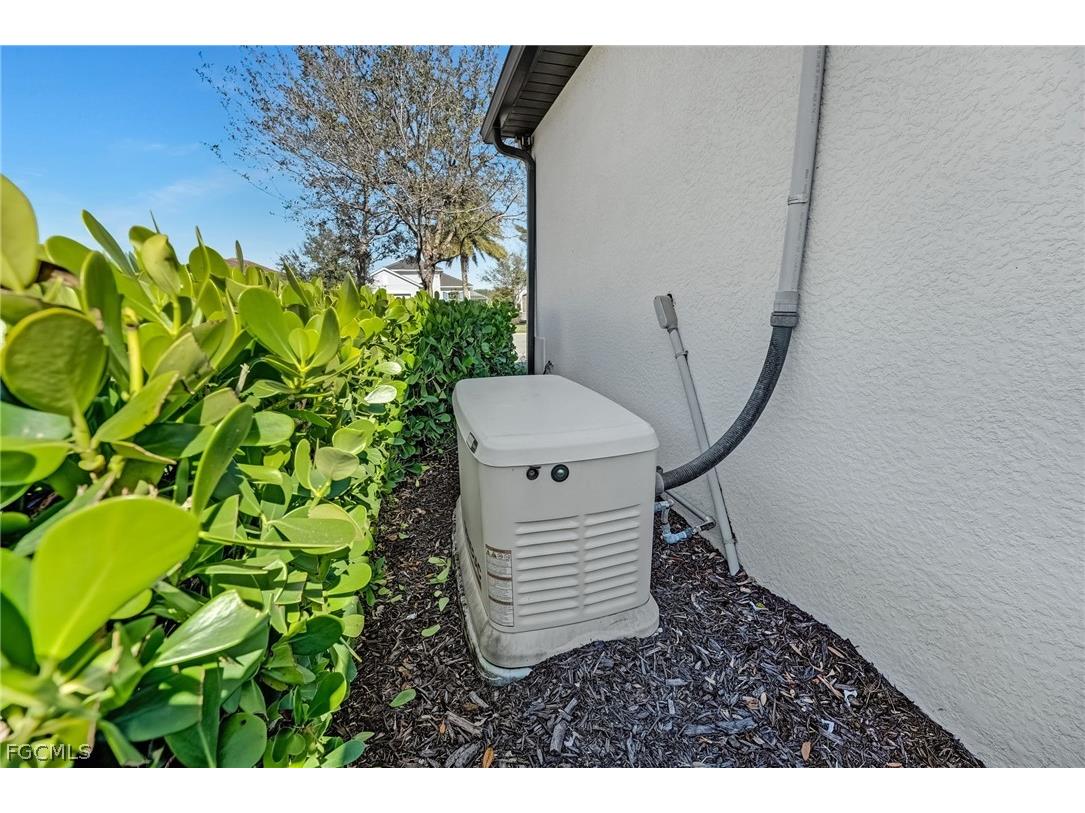 2995 Amblewind Drive Fort Myers FL 33905 2026007957 image33