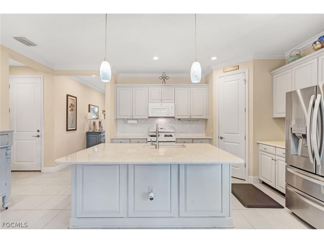 2995 Amblewind Drive Fort Myers FL 33905 2026007957 image6