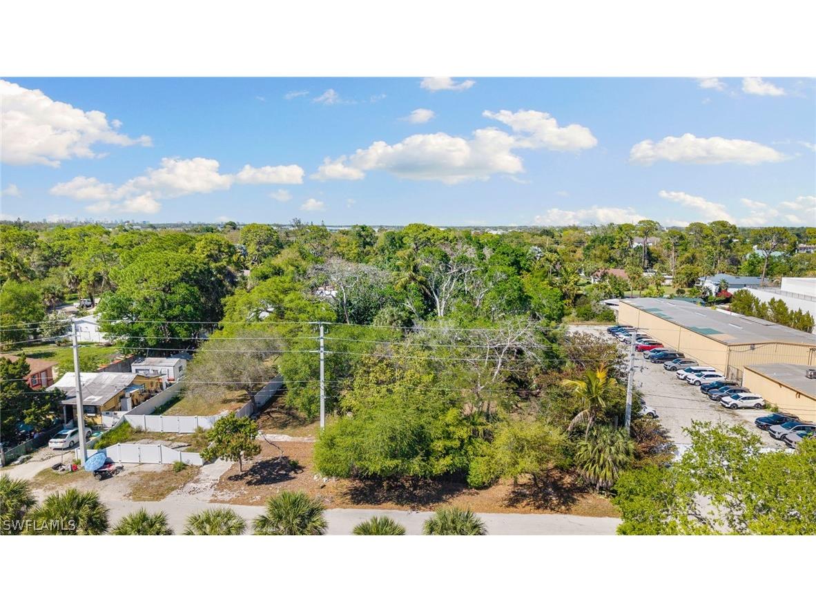 2995 Terrace Avenue Naples FL 34104 226010714 image7