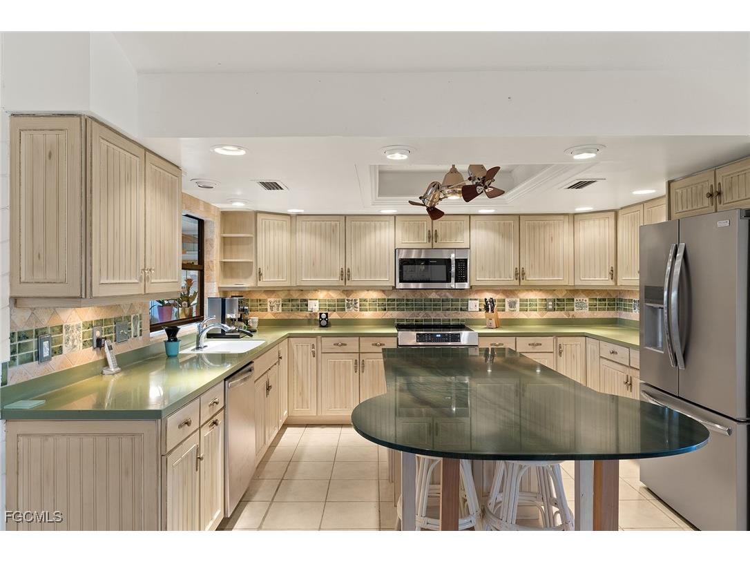 2999 Twin Ponds Drive Sanibel FL 33957 2025016110 image9