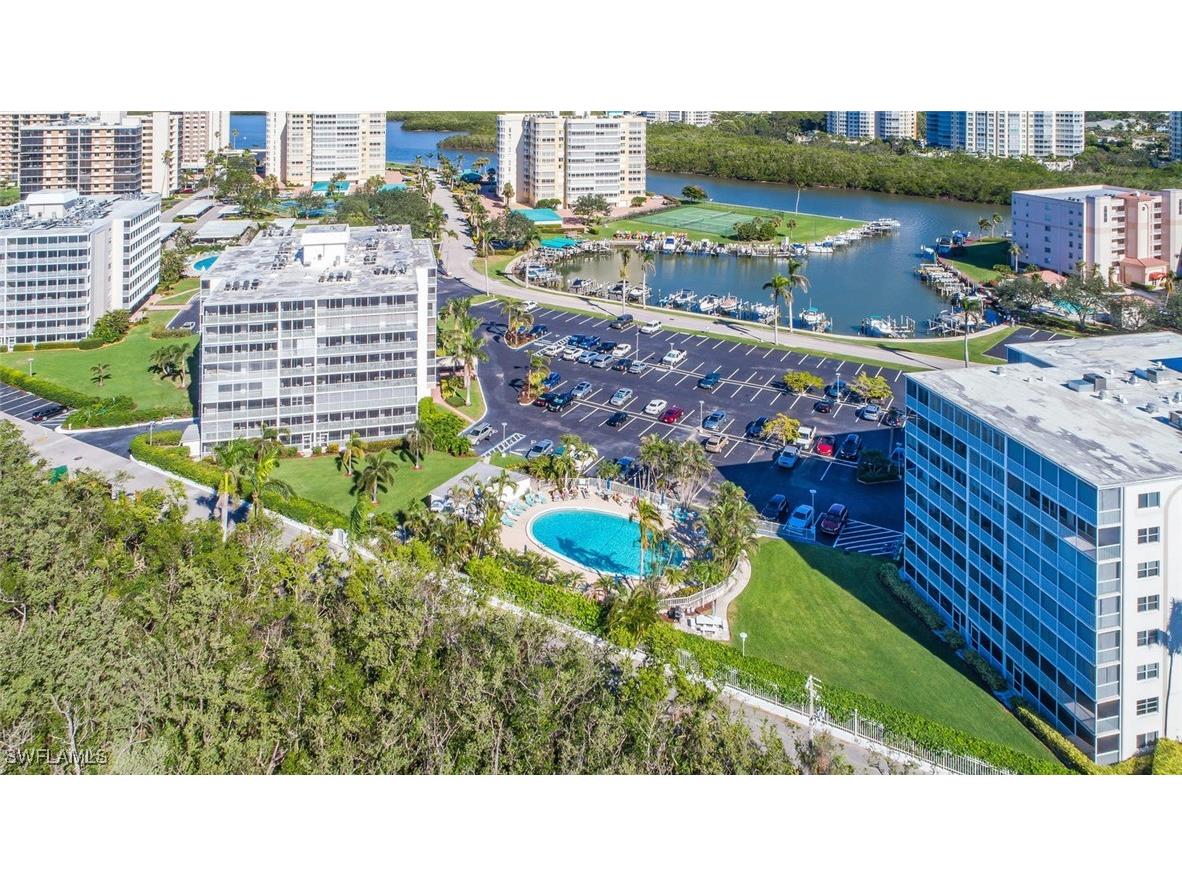 3 Bluebill Avenue #610 Naples FL 34108 225050637 image1